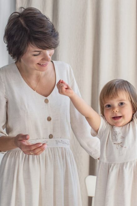 sukienka dla mamy i córki na chrzest lniana naturalna elegancka lilen