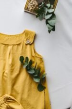 komplet dla niemowlaka dla dziewczynki zolty miodowy handmade lilen