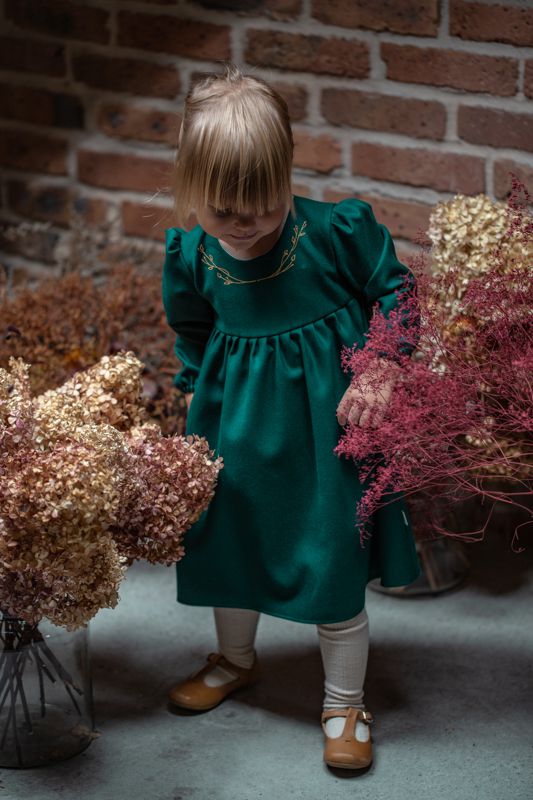 sukienka na sesję świąteczną dla dziewczynki butelkowa zieleń lilen