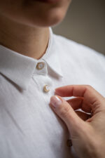 elegancka biała koszula z perłowymi guzikami damska polska marka lilen