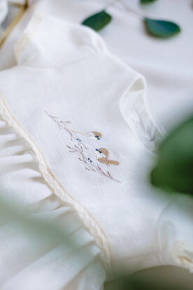 stylowe ubranka do chrztu dla dziewczynki polskie szyte na zamówienie lilen