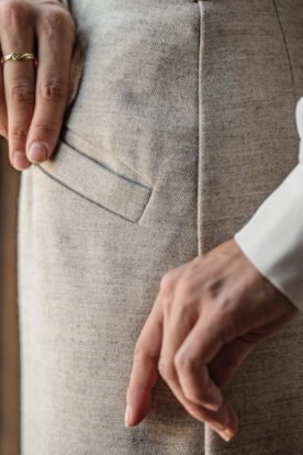 eleganckie spódnice z wełny dopasowany krój naturalna jodełka lilen