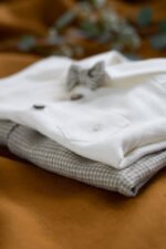 ubranko do chrztu w beżową pepitkę z wełny merino elegancki chłopiec lilen