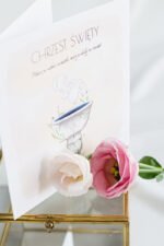 kartka na chrzest ręcznie malowana naturalna lilen