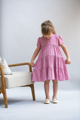 sukienka dla dziewczynki w kropeczki z falbanami elegancka lilen
