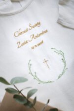 szatka do chrztu dla dziewczynki z imieniem i datą lilen