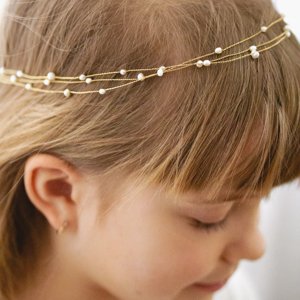 wianek-komunijny-z-perelek