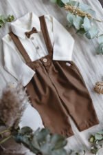 elegancki komplet dla chłopca do chrztu z wełny merino brąz beż
