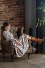 sukienka w jesienne wzory z długim rękawem midi polska marka lilen