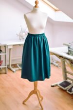 Elegancka spódnica 100% merino wool na gumce S II Gatunek