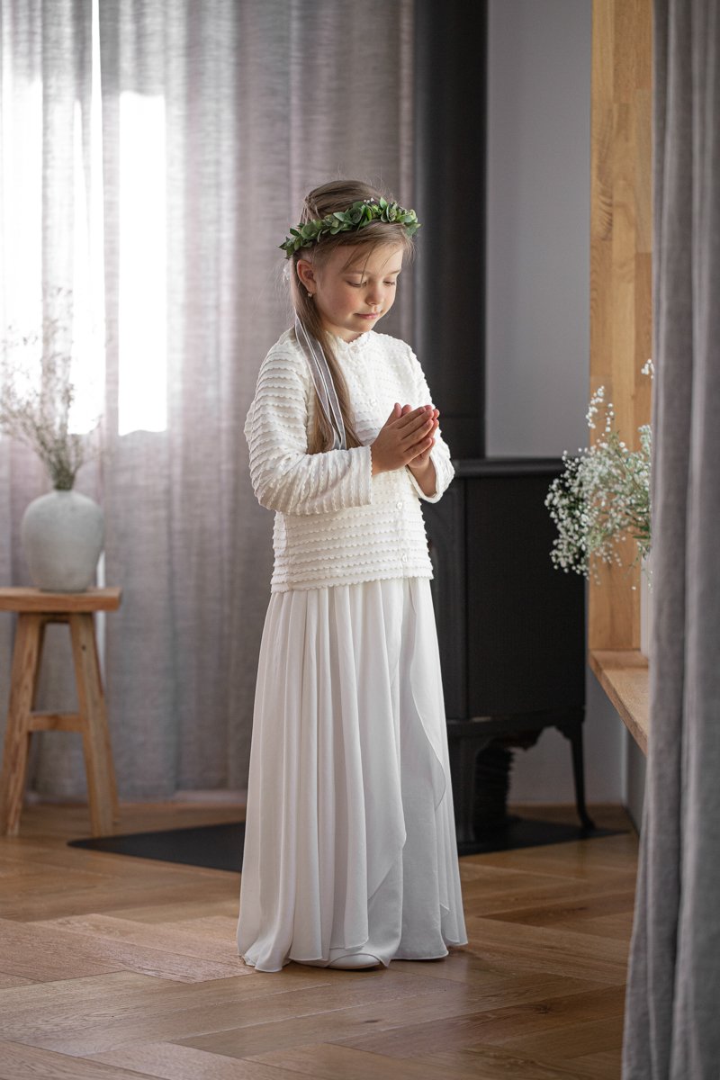 elegancka-sukienka-na-komunie-z-bolerkiem-lilen sweterek komunijny rozpinany 100% bawełna lilen