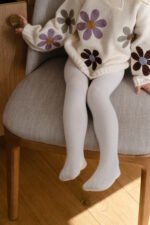 rajstopki bawełniane do komunii dla dziewczynki śmietankowe