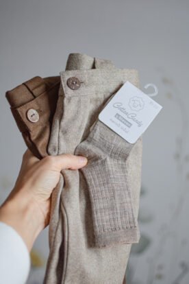 skarpety do chrztu chłopięce jasny beż wełna merino ciepłe na jesień i zimę