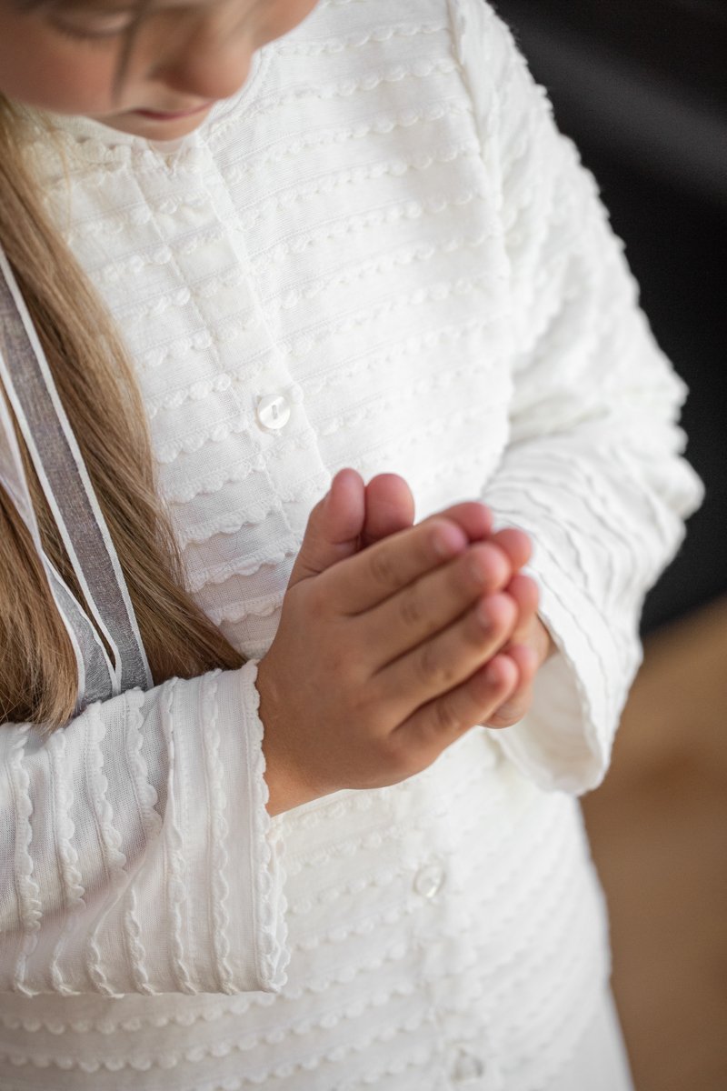 sweter-komunijny-lilen sweterek komunijny rozpinany ecru lilen bawełniany