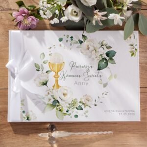 ksiega-pamiatkowa-i-komunii-biale-roze-i-konwalie-z-imieniem-wstazka-biala