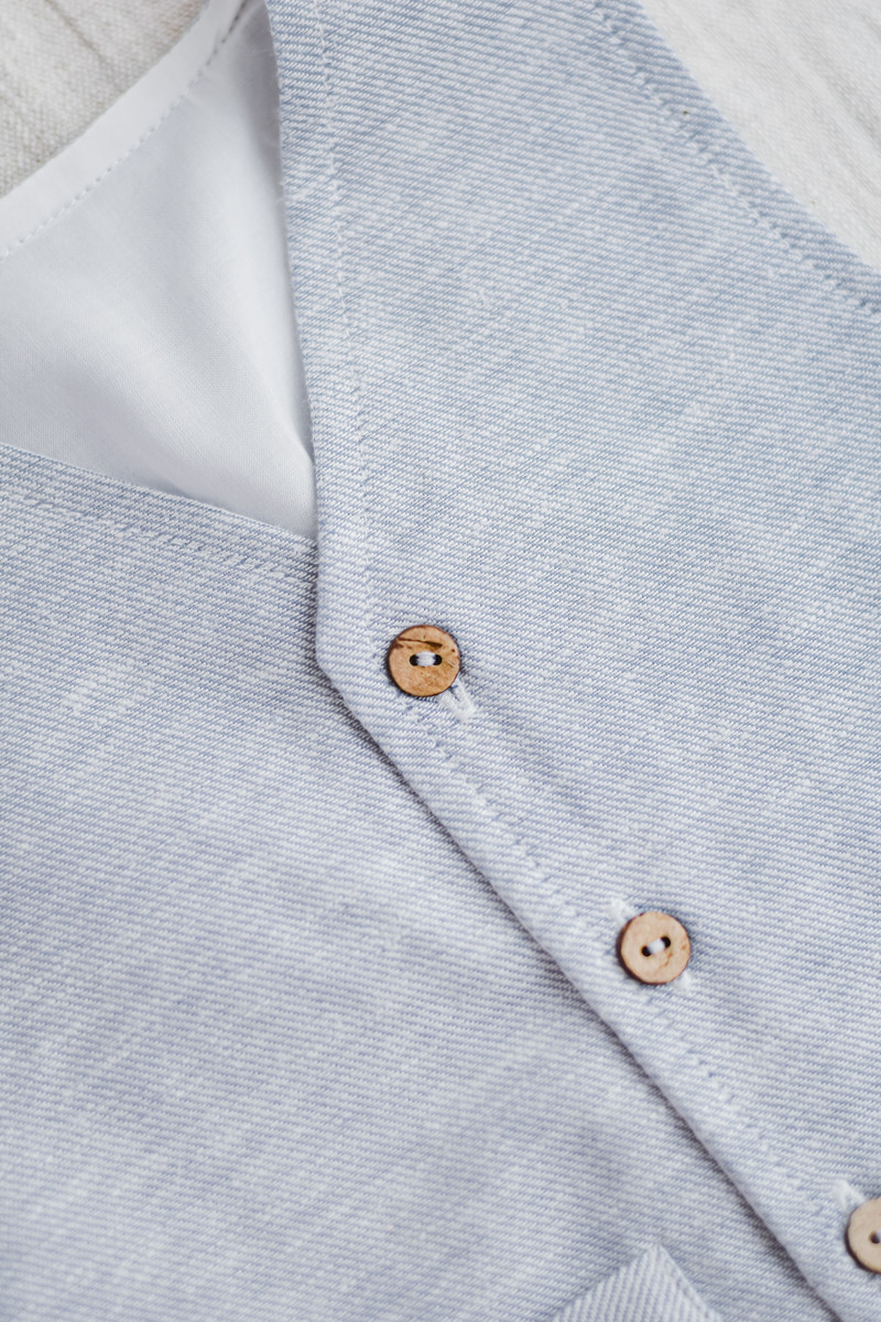 jasna wizytowa kamizelka niemowlęca błękitna