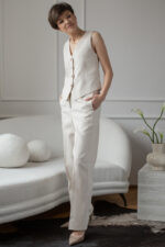 garnitur damski na komunię jasny lniany w jodełkę elegancki garnitur damski z kamizelką z lnu