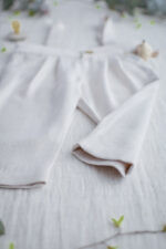 jasne beżowe spodnie lniane dla chłopca eleganckie