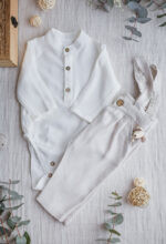 eleganckie ubranko do chrztu dla chłopca jasne beżowe lniane polska marka