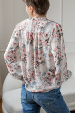 elegancka koszula damska w kwiaty